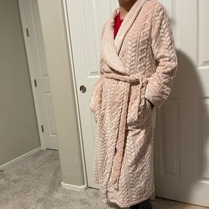 NWT SUPER SOFT Robe. Different sizes